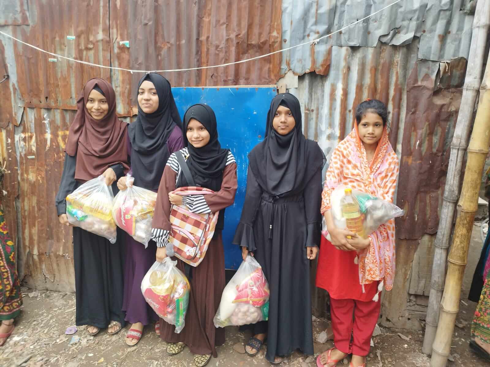Mim, Mitu, Henna, Rabeya, Sahela received eid gifts
