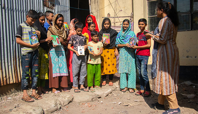 Kids in Mohakhali received books from our library