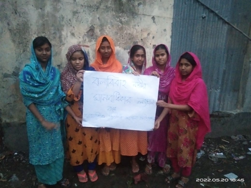 Children in Mohakhali made poster on child marriage awareness