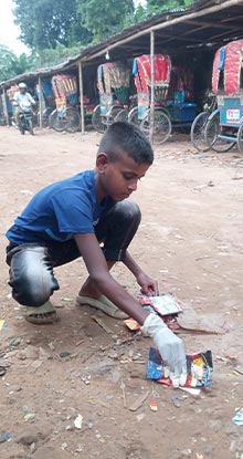 Rayhan cleaning the neighborhood