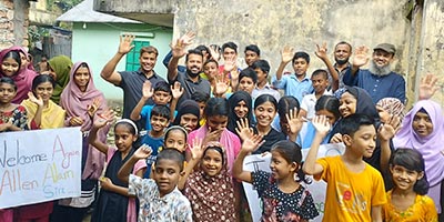Shapla Team with kids at Mohakhali