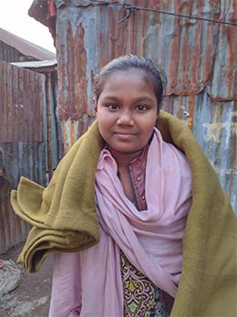 Moriom received blankets