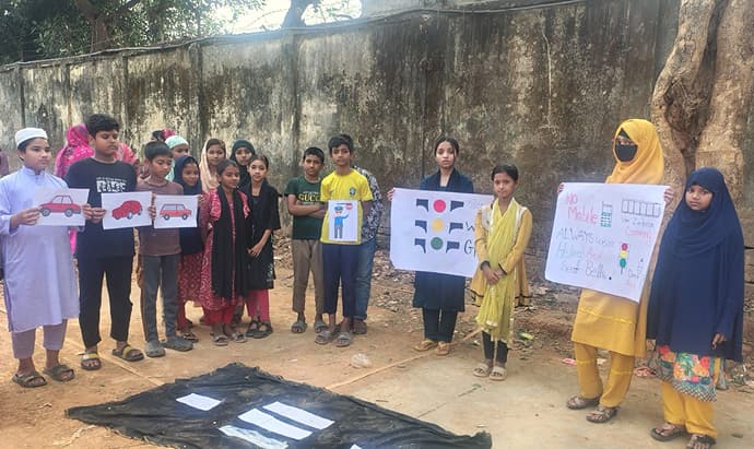 Kids in Mirpur participated in road safety awareness program