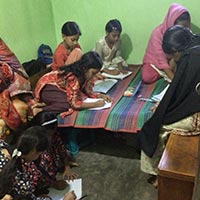 Kids in mohakhali participated in free hand drawing session 